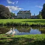 Chateau De Bouceel - Mont Saint Michel Отель типа 