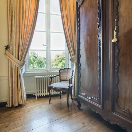 Chateau De Bouceel - Mont Saint Michel Bed & Breakfast 5*
