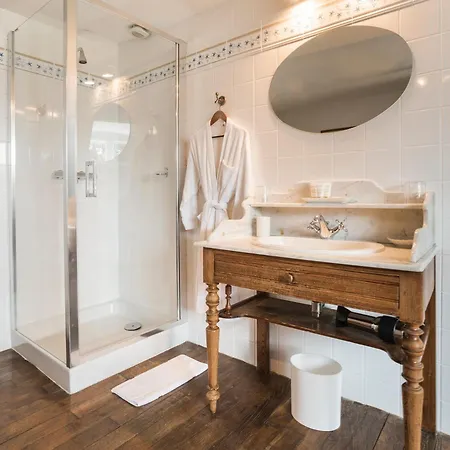 Bed & Breakfast Chateau De Bouceel - Mont Saint Michel 5*