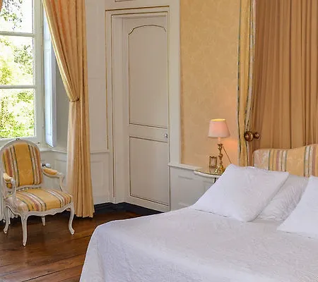 Chateau De Bouceel - Mont Saint Michel Bed & Breakfast 5*
