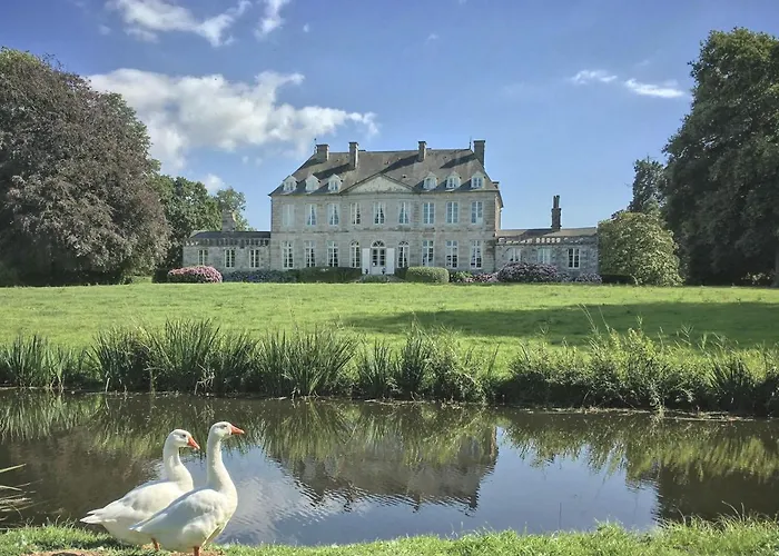 Château De Boucéel - Mont Saint Michel Bed & Breakfast